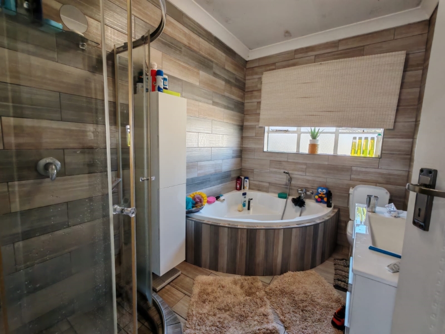 4 Bedroom Property for Sale in Sasolburg Ext 23 Free State